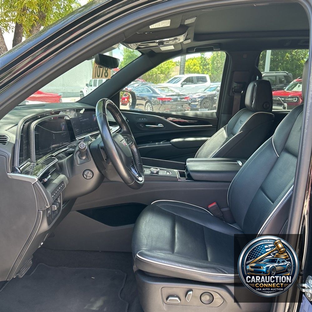 2022 Cadillac Escalade Sport
