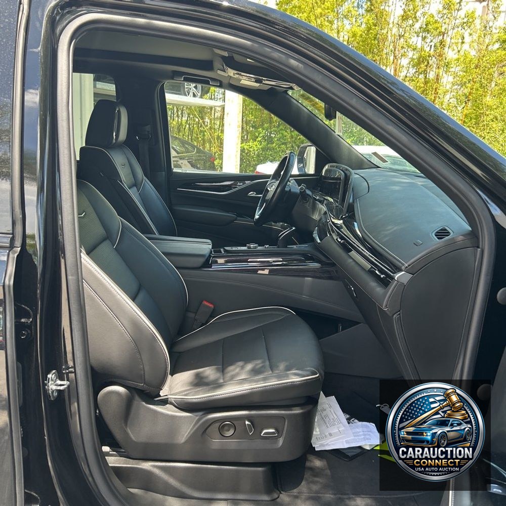 2022 Cadillac Escalade Sport