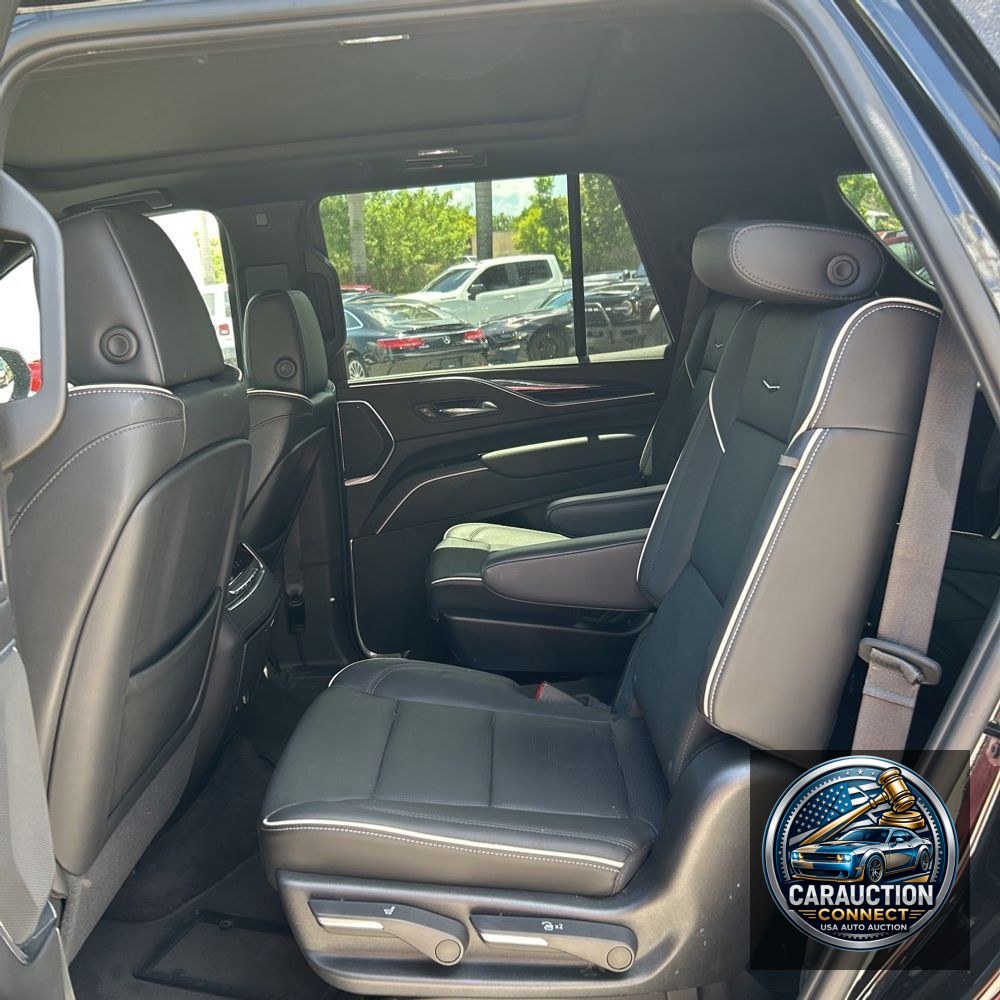 2022 Cadillac Escalade Sport