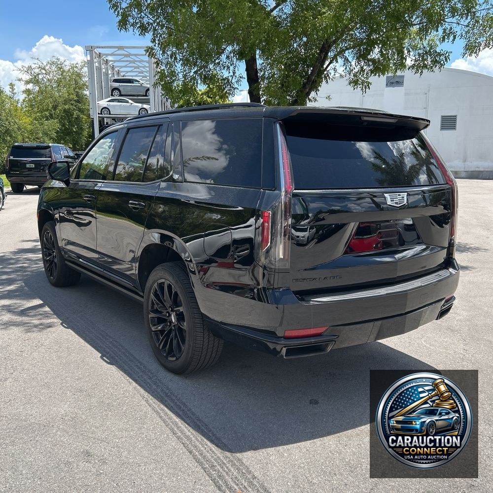 2022 Cadillac Escalade Sport