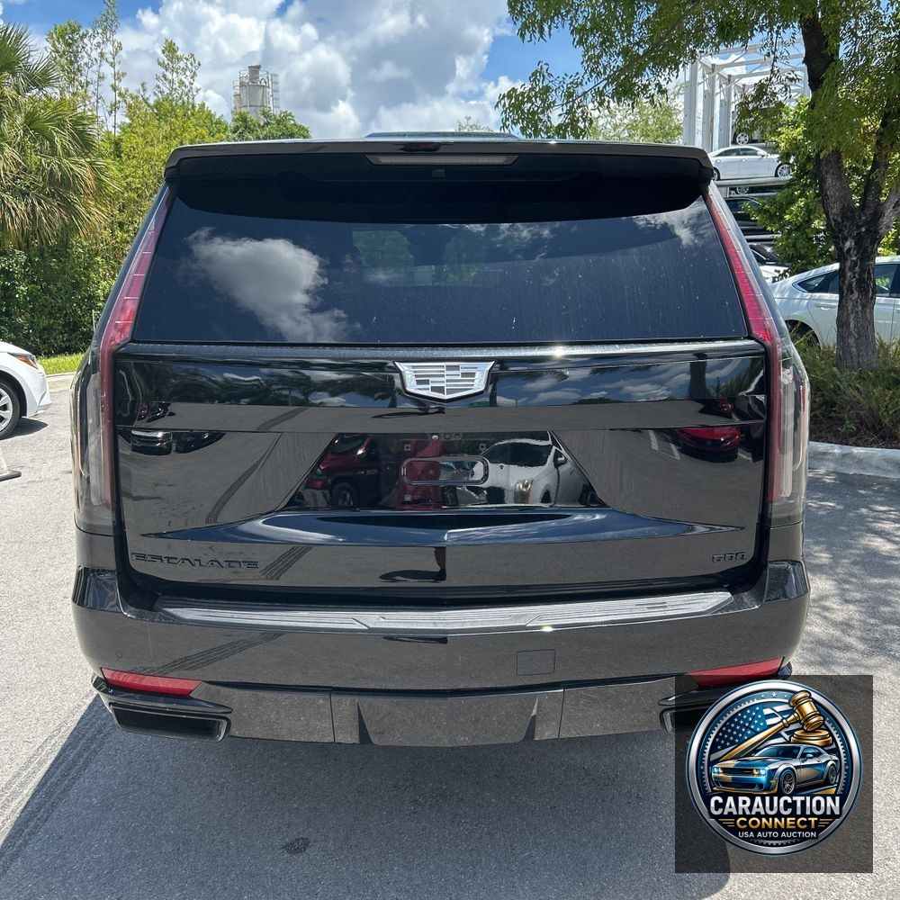 2022 Cadillac Escalade Sport
