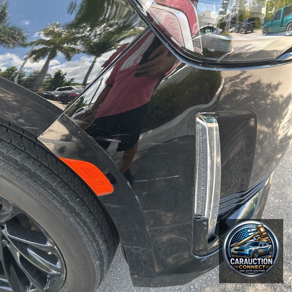 2022 Cadillac Escalade Sport