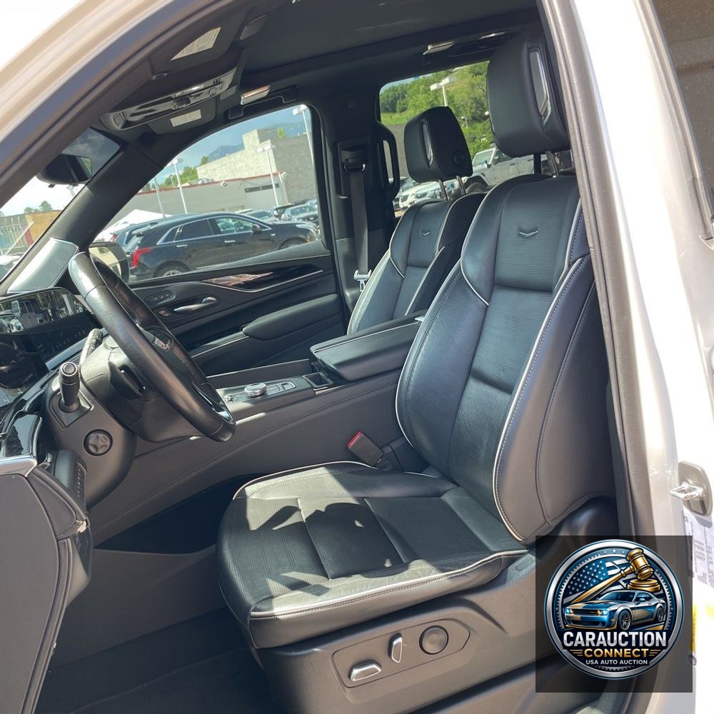2022 Cadillac Escalade Sport