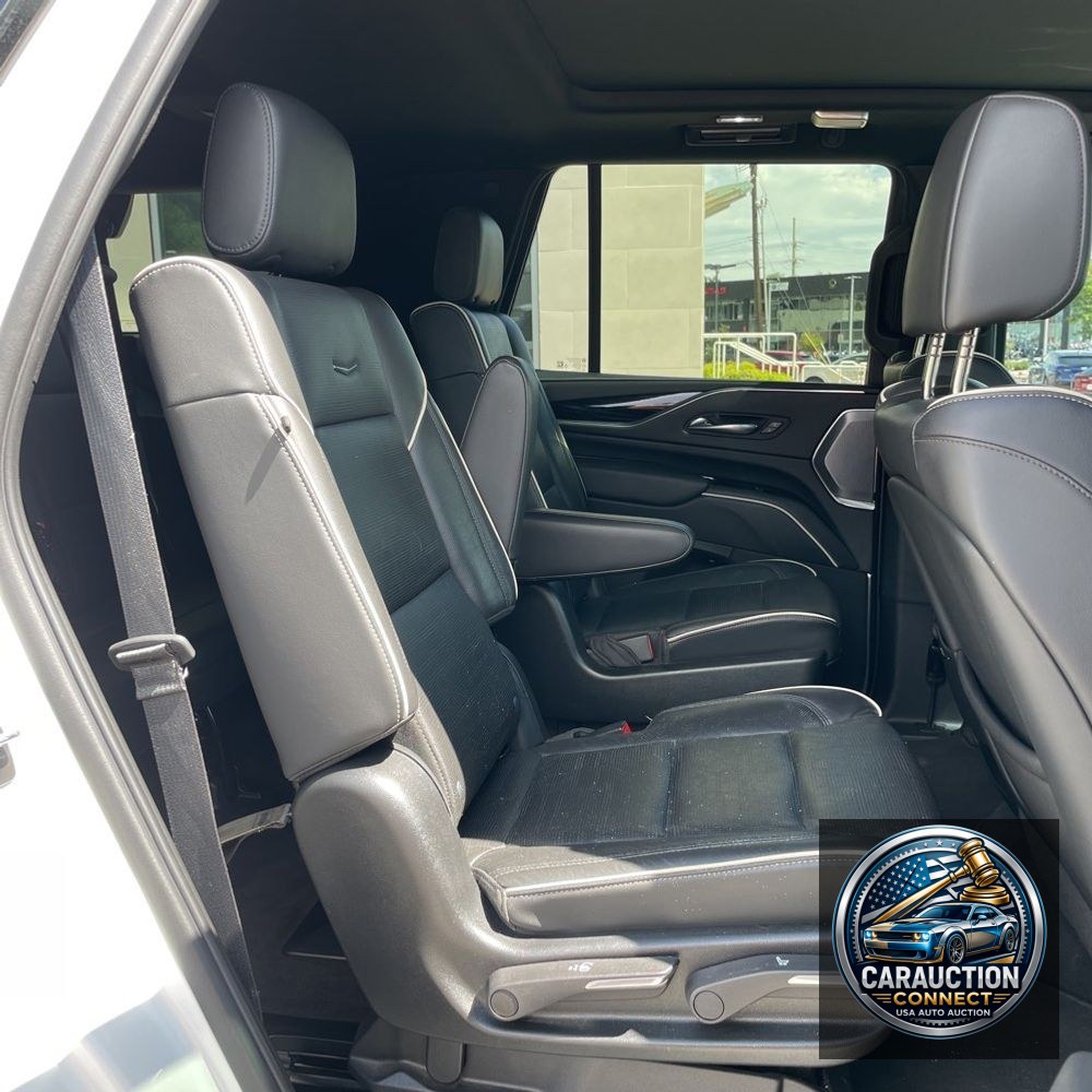 2022 Cadillac Escalade Sport