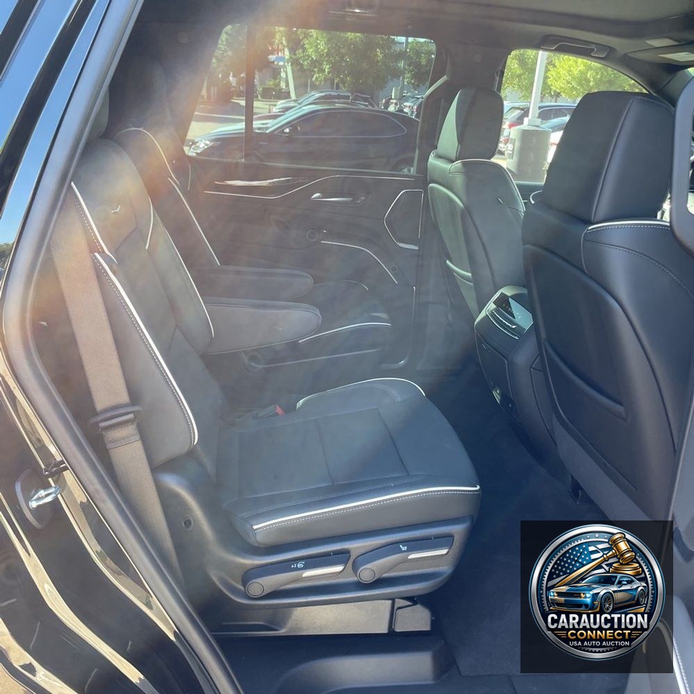 2024 Cadillac Escalade Sport