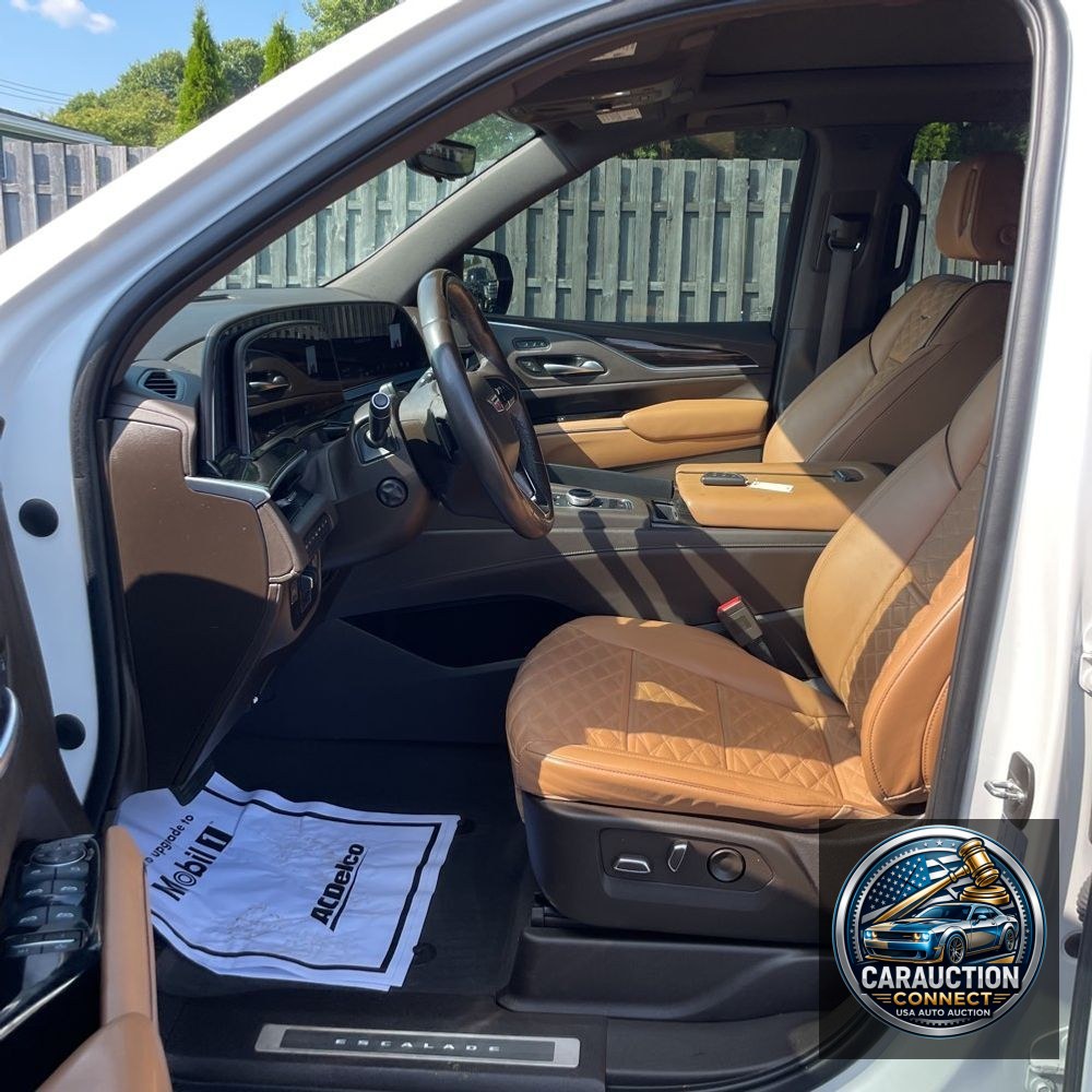2022 Cadillac Escalade Sport