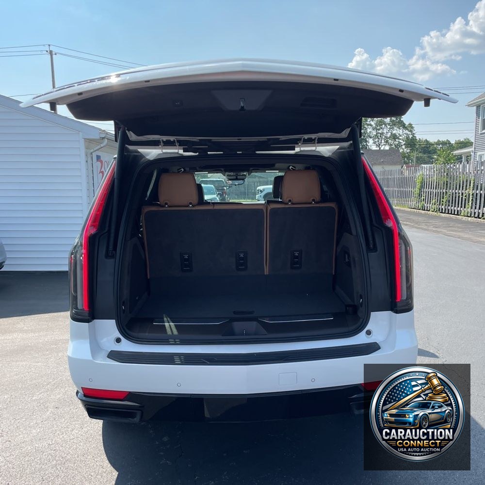 2022 Cadillac Escalade Sport