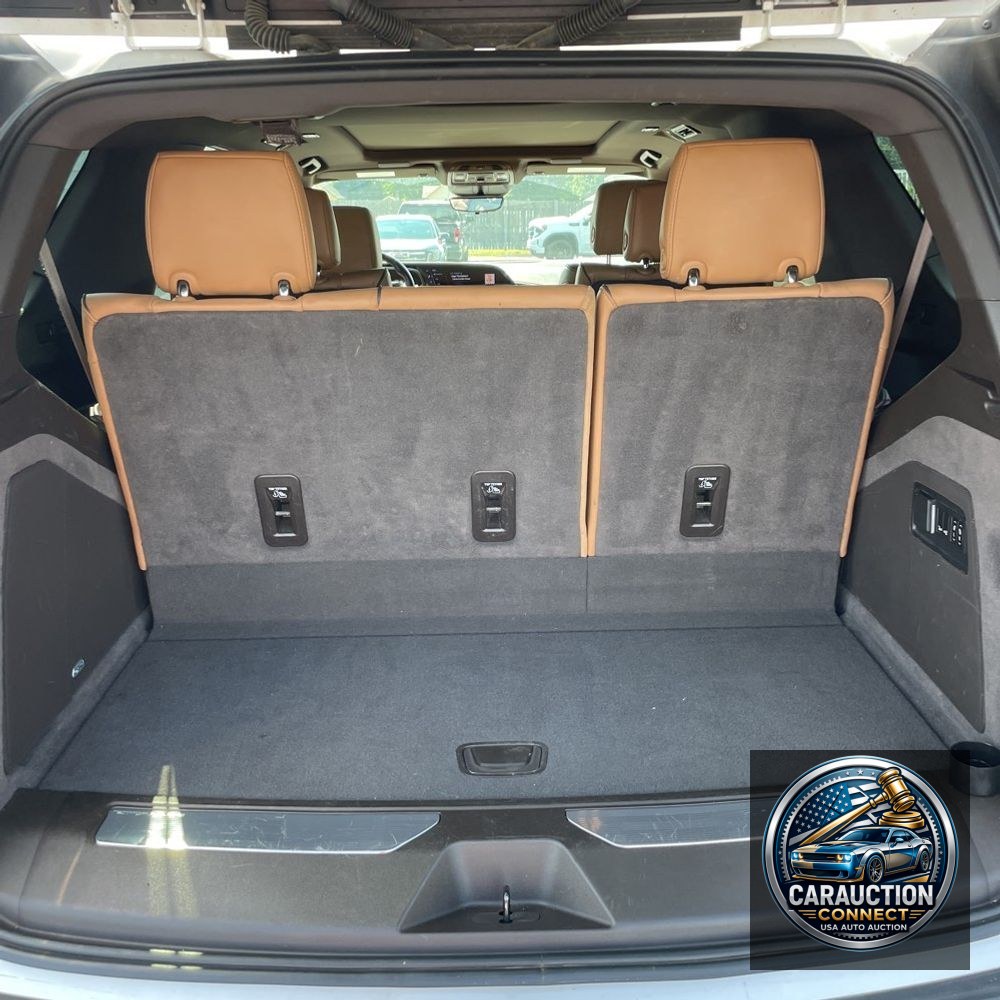 2022 Cadillac Escalade Sport