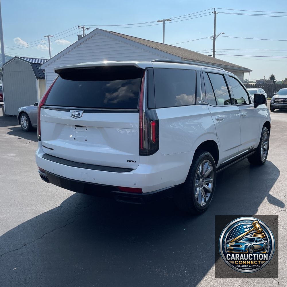 2022 Cadillac Escalade Sport
