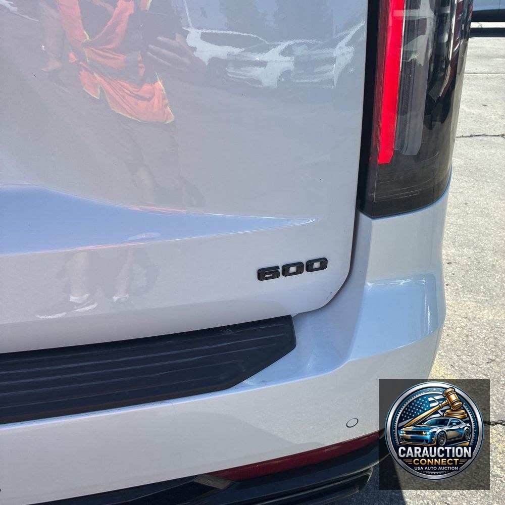 2024 Cadillac Escalade Sport Platinum