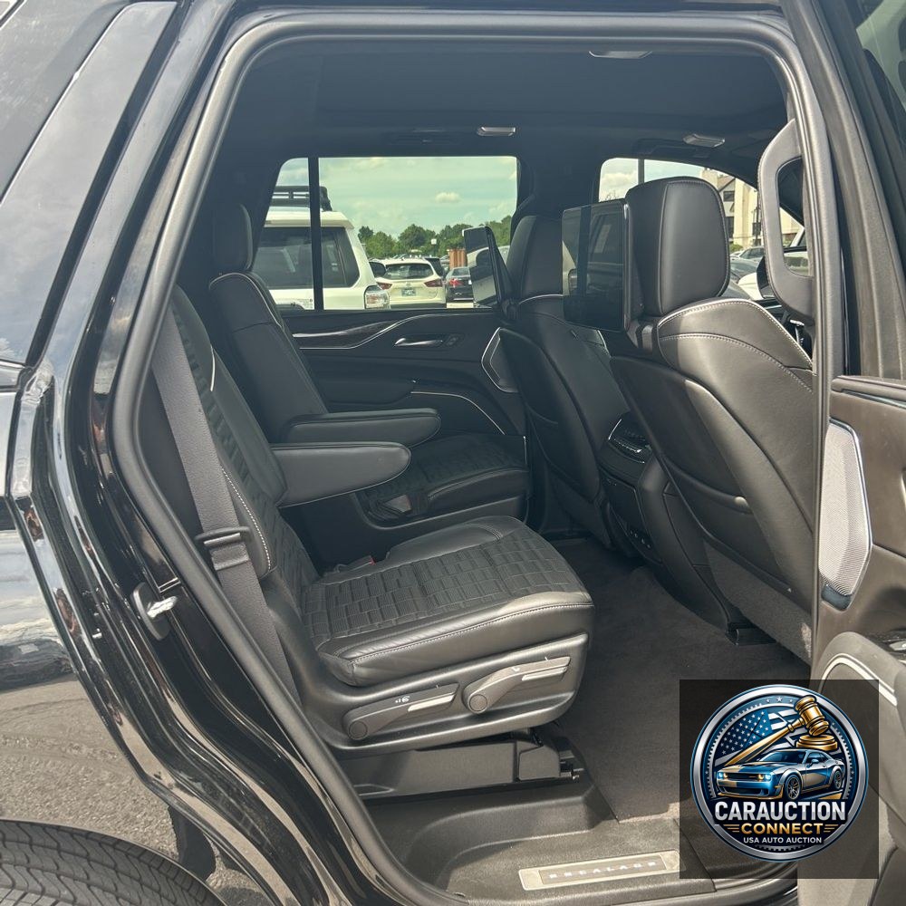 2023 Cadillac Escalade Sport Platinum