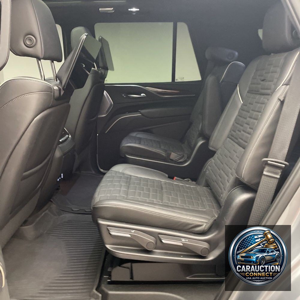 2023 Cadillac Escalade Sport Platinum