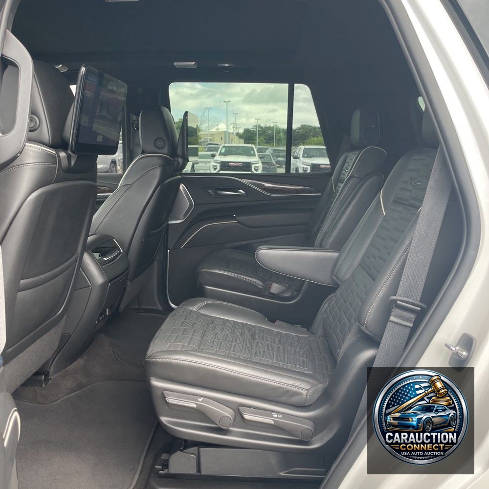 2023 Cadillac Escalade Sport Platinum