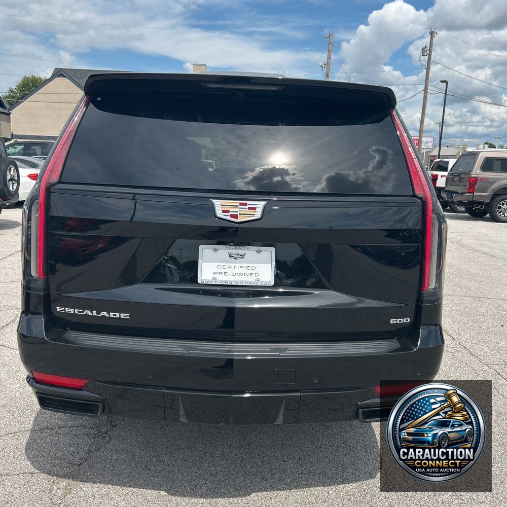 2022 Cadillac Escalade Sport Platinum