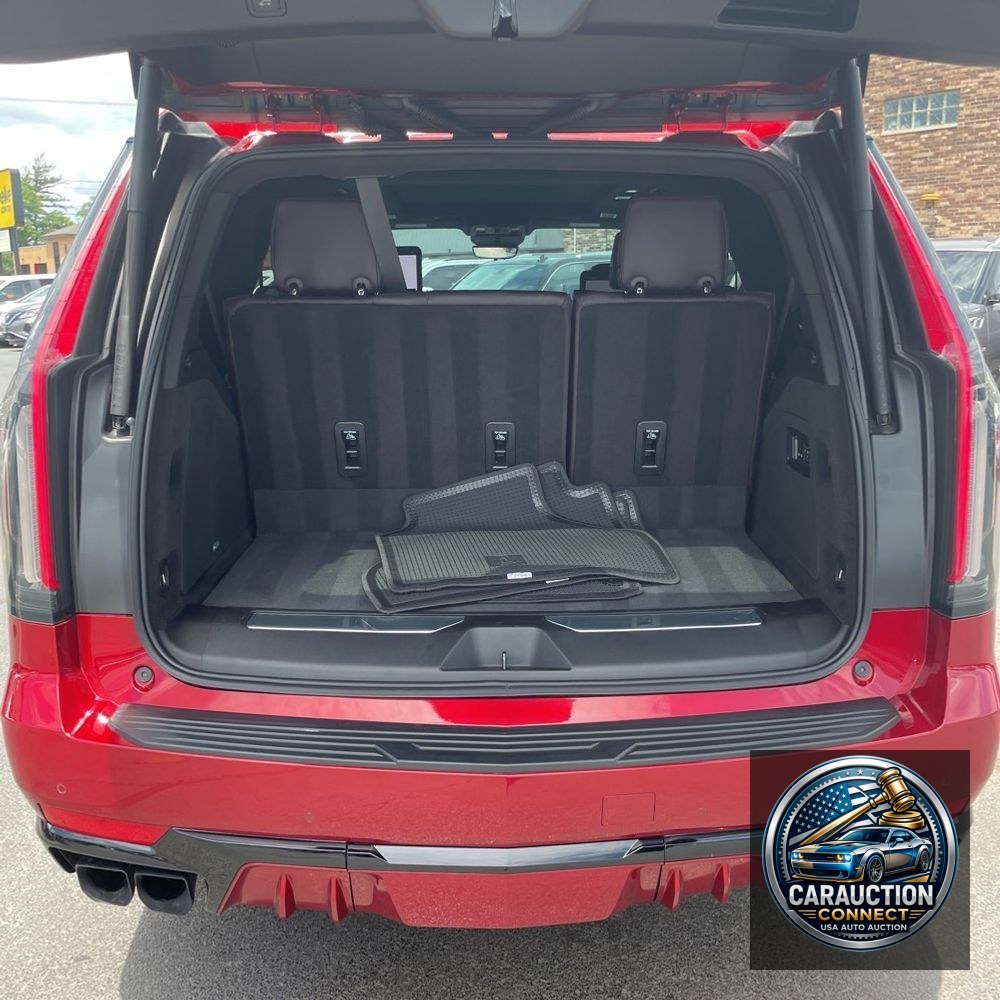 2023 Cadillac Escalade-V Base