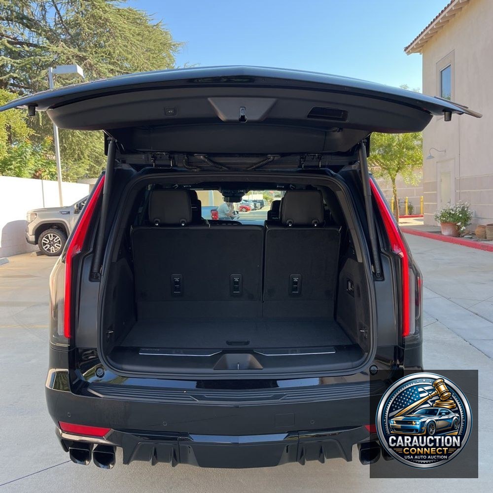 2023 Cadillac Escalade-V Base