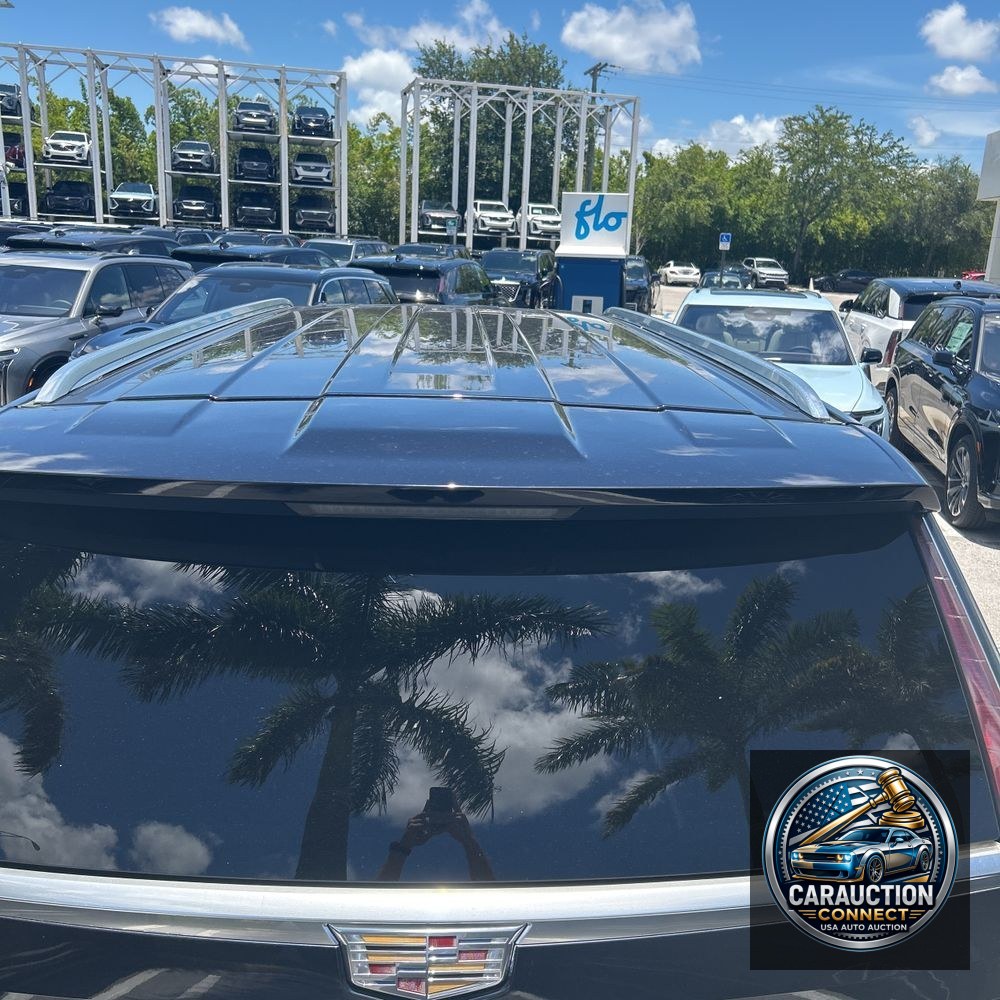 2022 Cadillac Escalade ESV Luxury