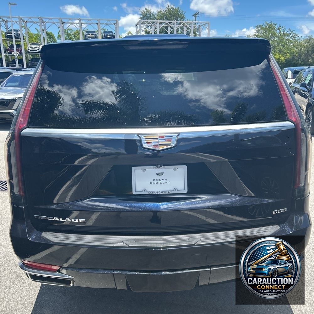 2022 Cadillac Escalade ESV Luxury