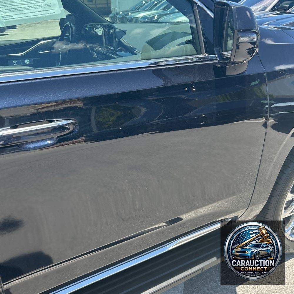 2022 Cadillac Escalade ESV Luxury