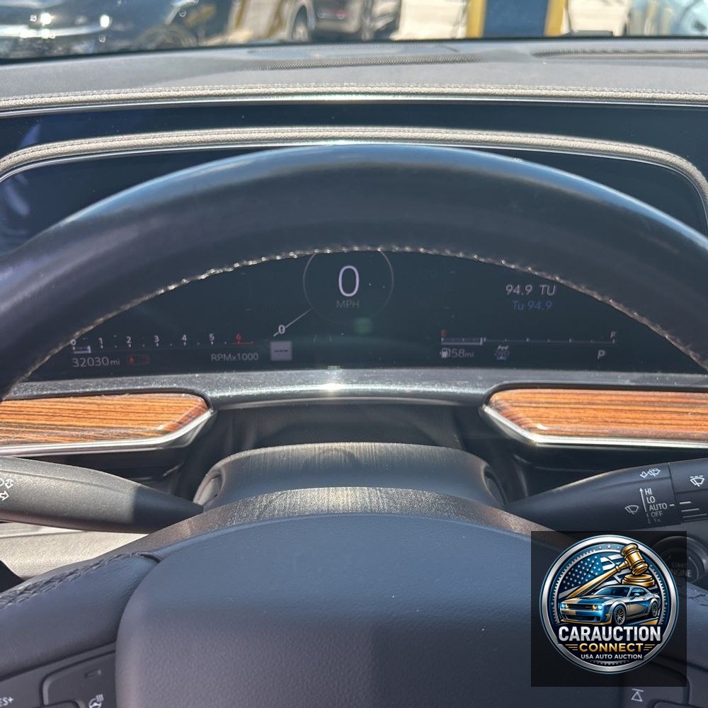2022 Cadillac Escalade ESV Luxury