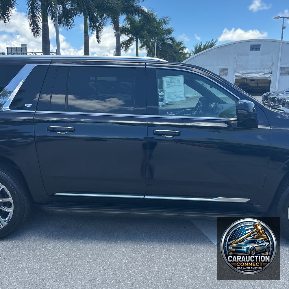 2022 Cadillac Escalade ESV Luxury