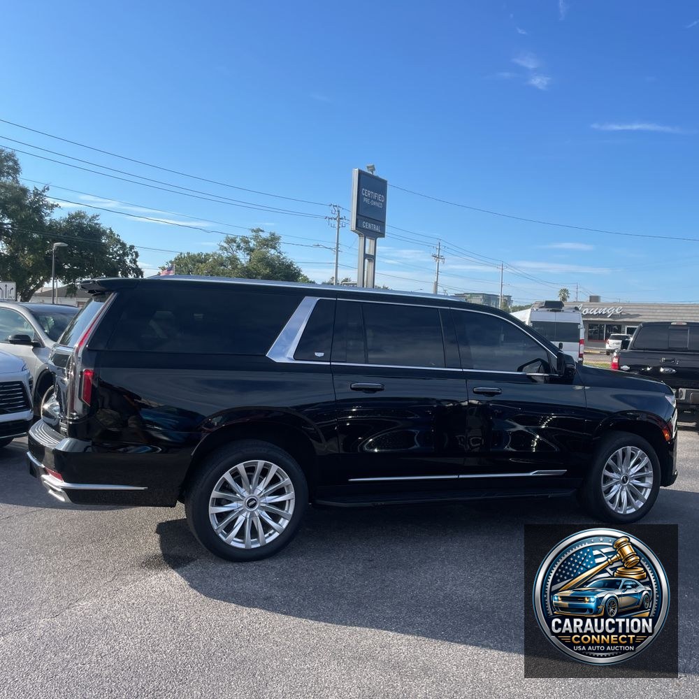 2024 Cadillac Escalade ESV Luxury