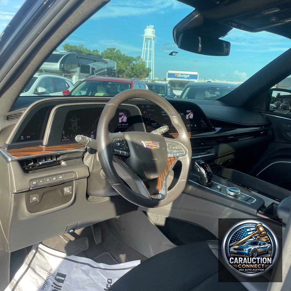 2024 Cadillac Escalade ESV Luxury