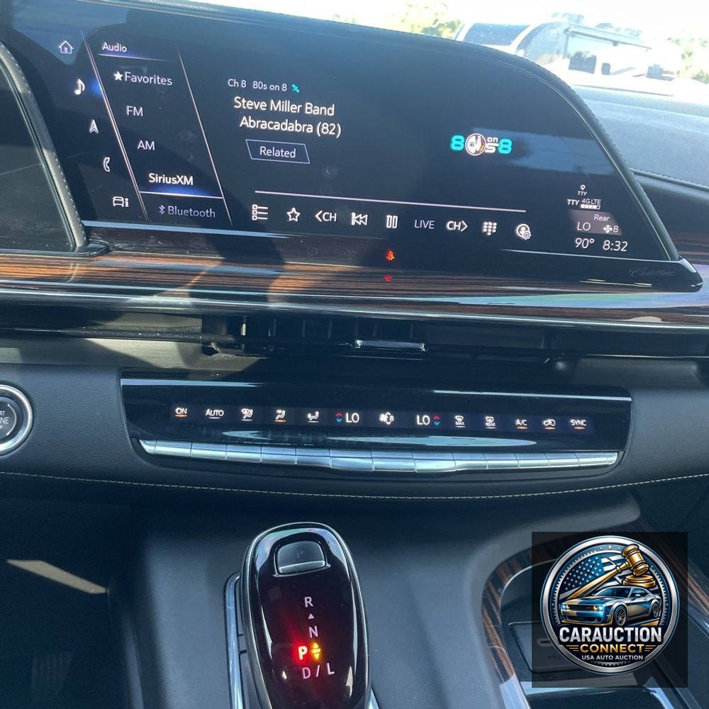 2024 Cadillac Escalade ESV Luxury