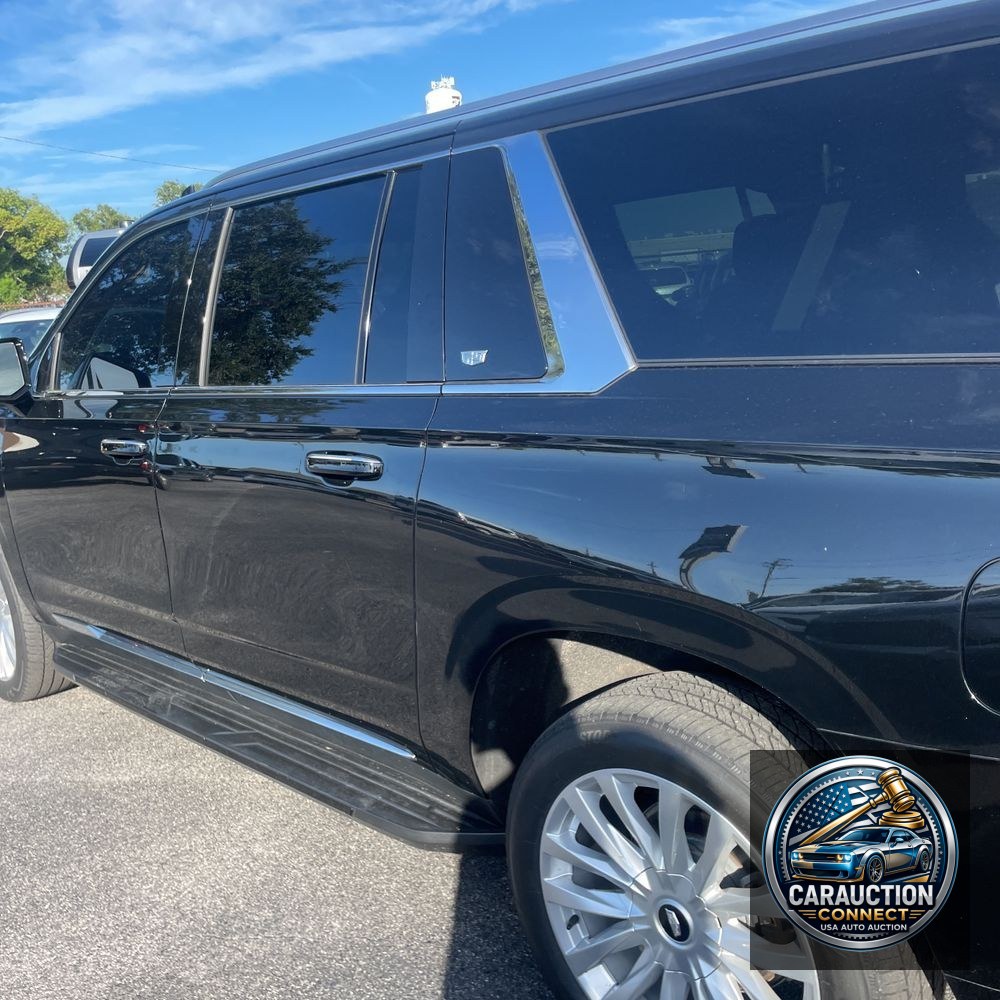 2024 Cadillac Escalade ESV Luxury
