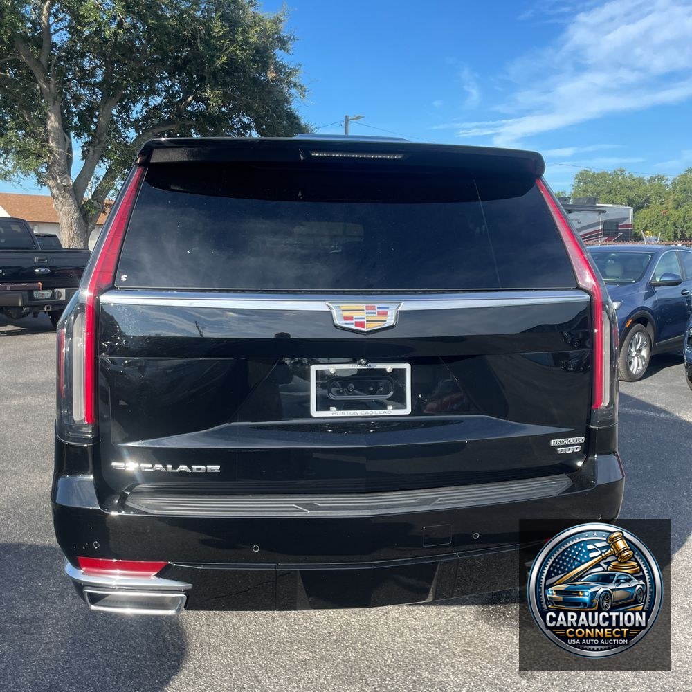 2024 Cadillac Escalade ESV Luxury