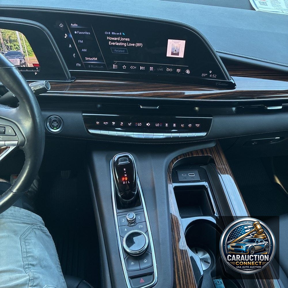 2021 Cadillac Escalade ESV Luxury
