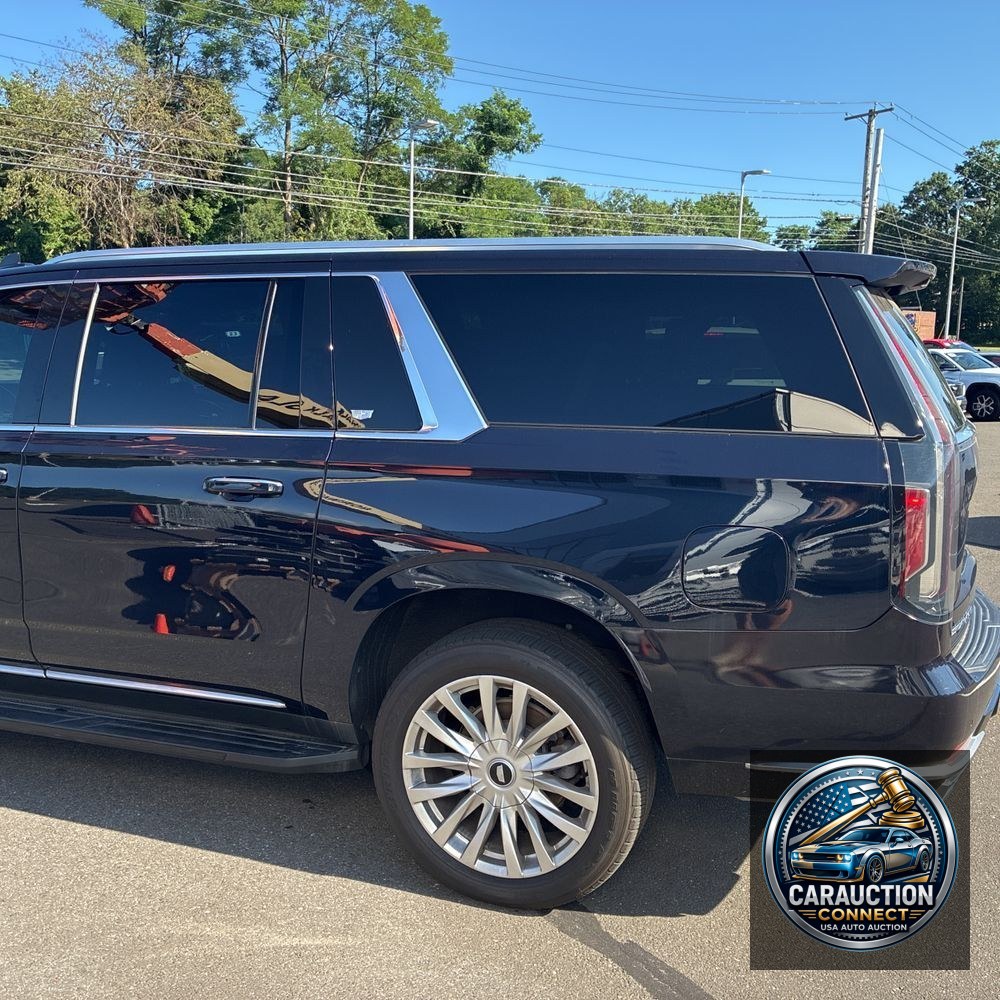 2021 Cadillac Escalade ESV Luxury
