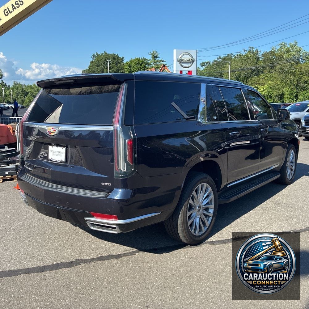 2021 Cadillac Escalade ESV Luxury