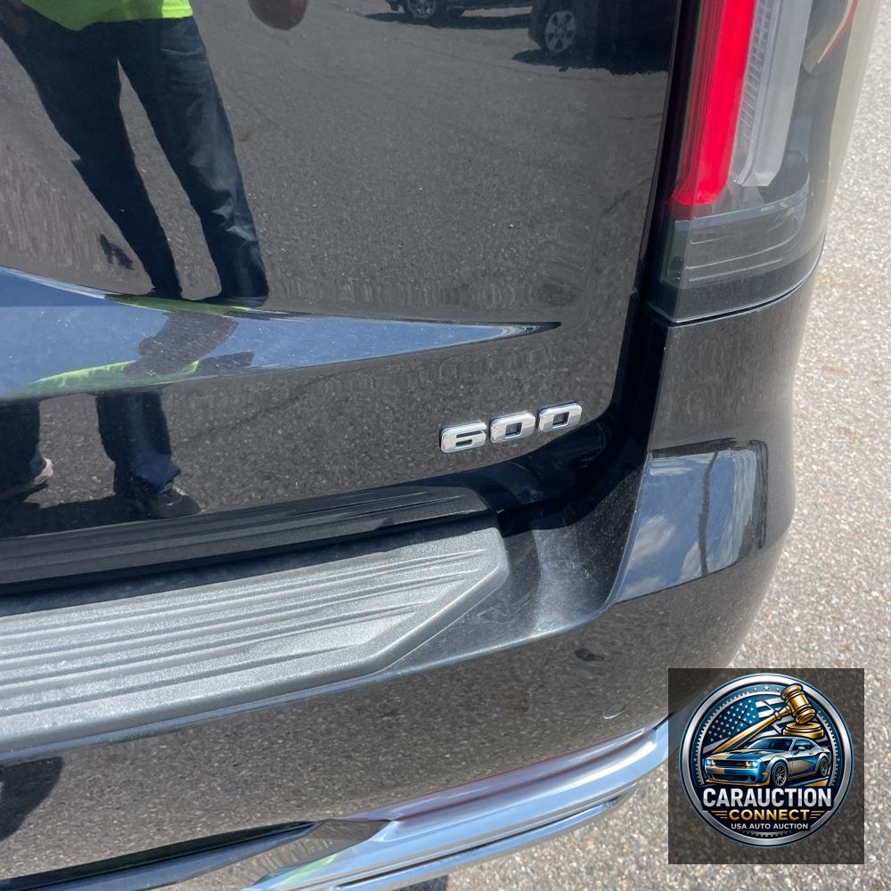 2023 Cadillac Escalade ESV Premium Luxury
