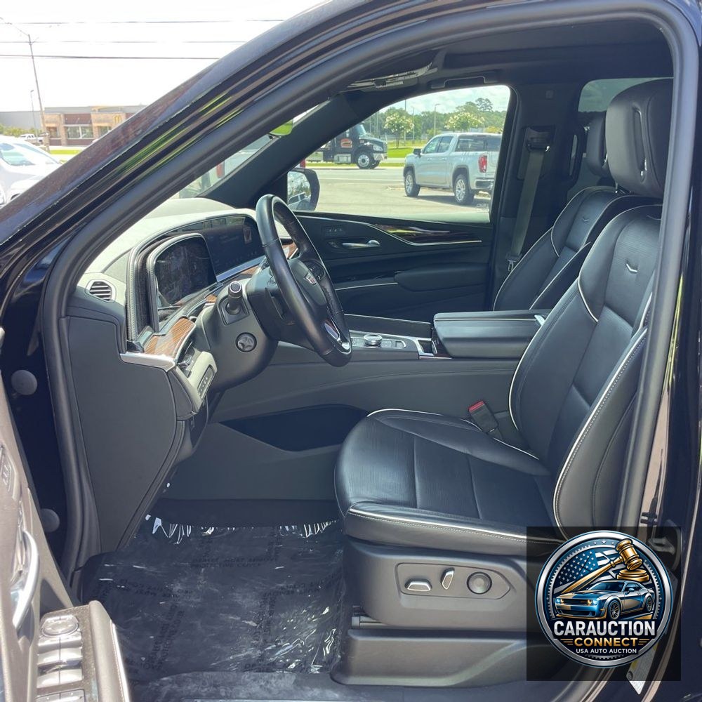 2023 Cadillac Escalade ESV Premium Luxury