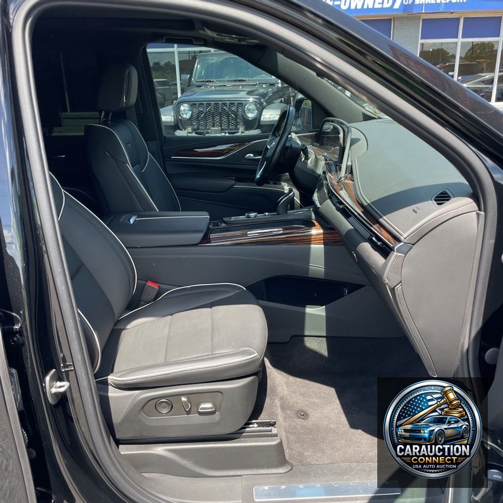 2023 Cadillac Escalade ESV Premium Luxury