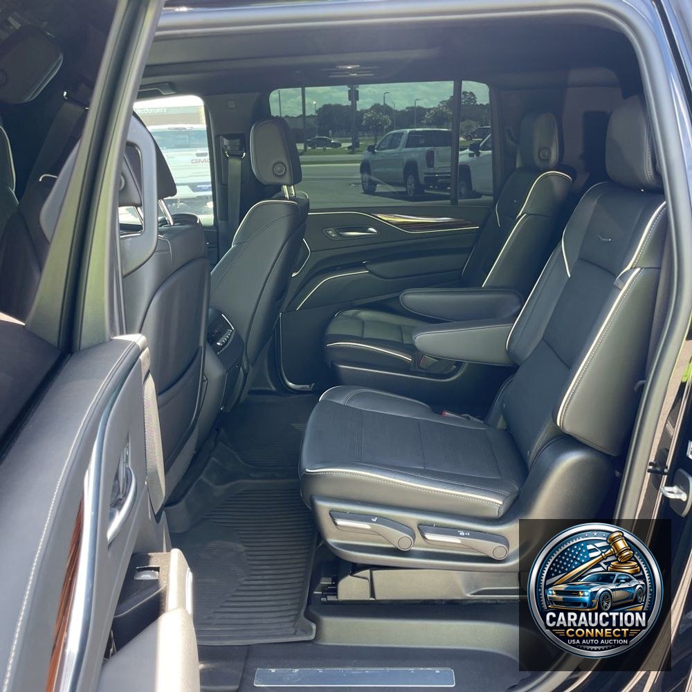 2023 Cadillac Escalade ESV Premium Luxury