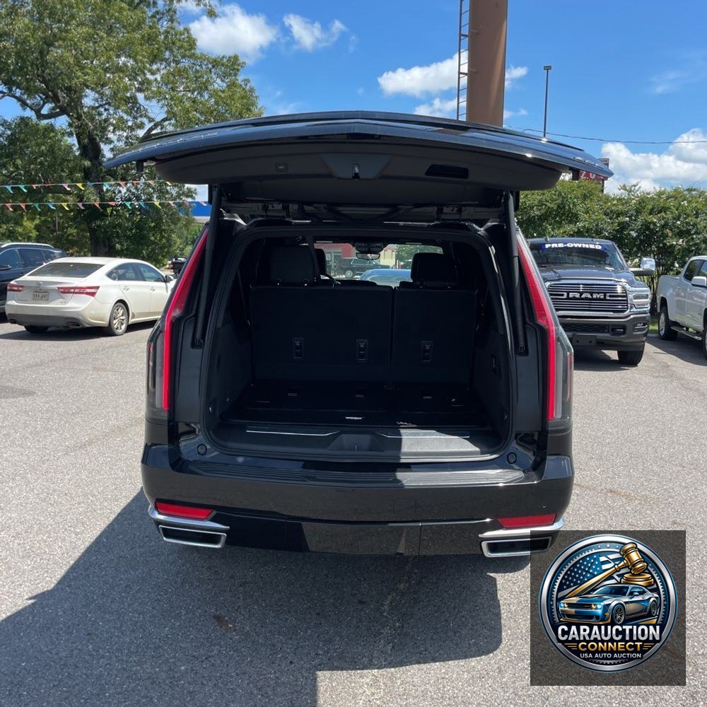 2023 Cadillac Escalade ESV Premium Luxury