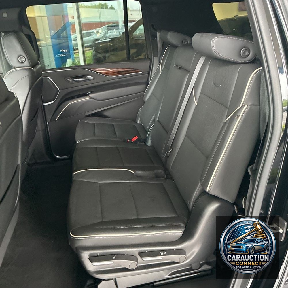 2022 Cadillac Escalade ESV Premium Luxury