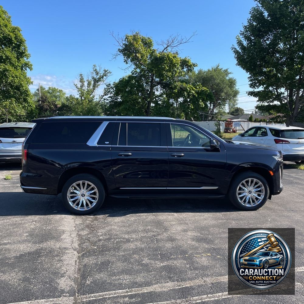 2022 Cadillac Escalade ESV Premium Luxury