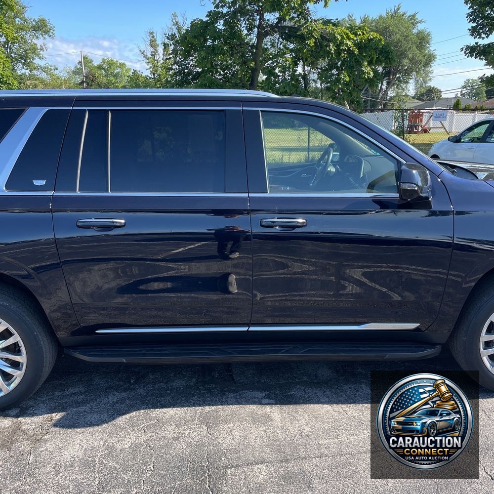 2022 Cadillac Escalade ESV Premium Luxury