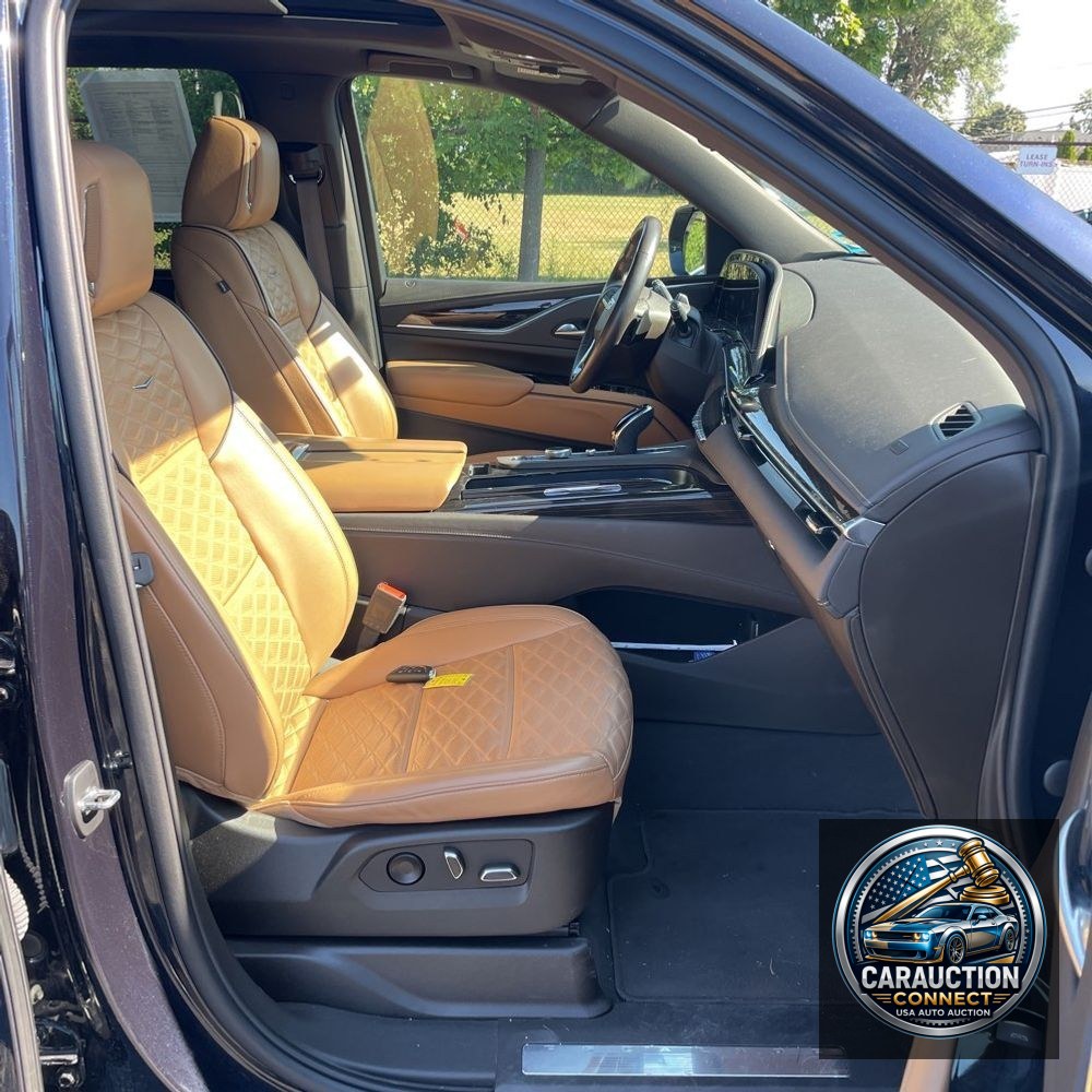 2022 Cadillac Escalade ESV Premium Luxury