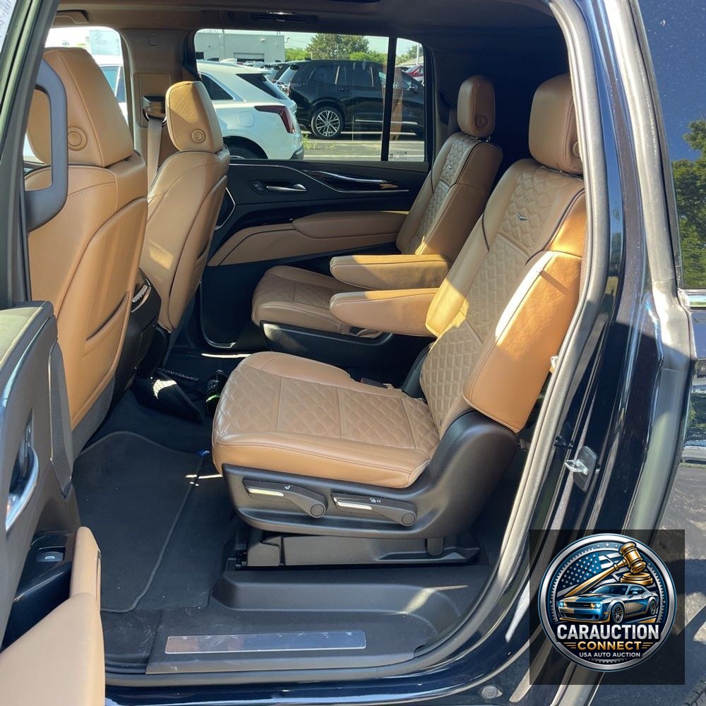 2022 Cadillac Escalade ESV Premium Luxury