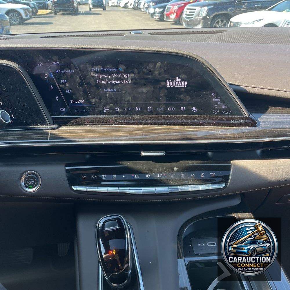 2022 Cadillac Escalade ESV Premium Luxury