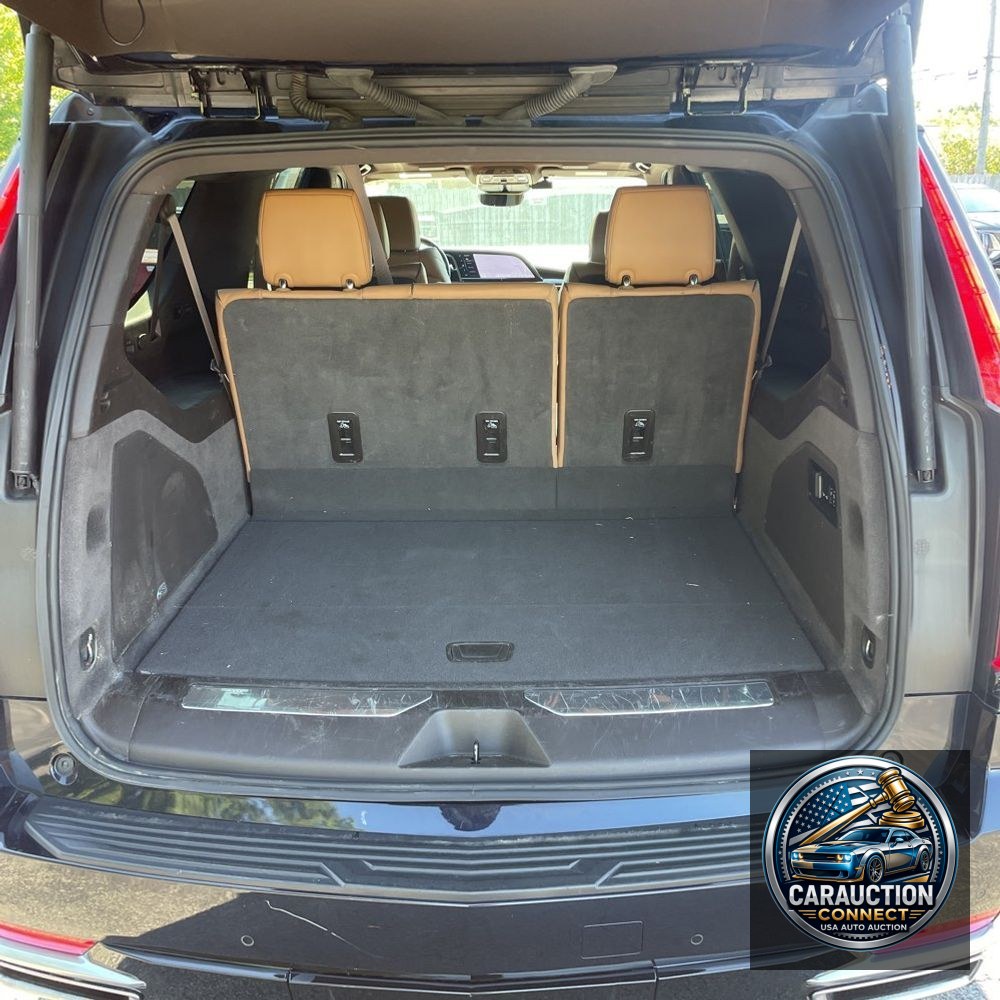 2022 Cadillac Escalade ESV Premium Luxury