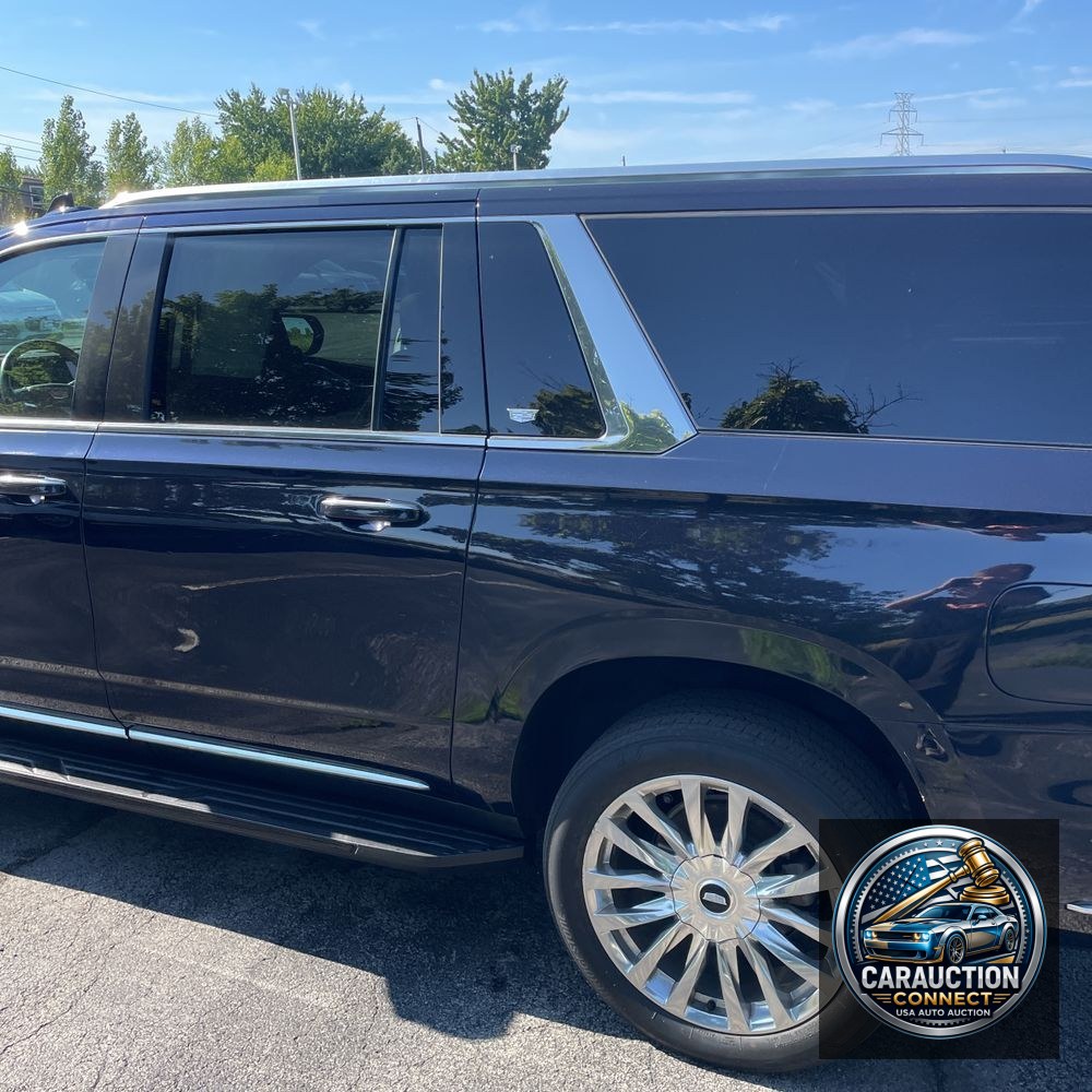 2022 Cadillac Escalade ESV Premium Luxury