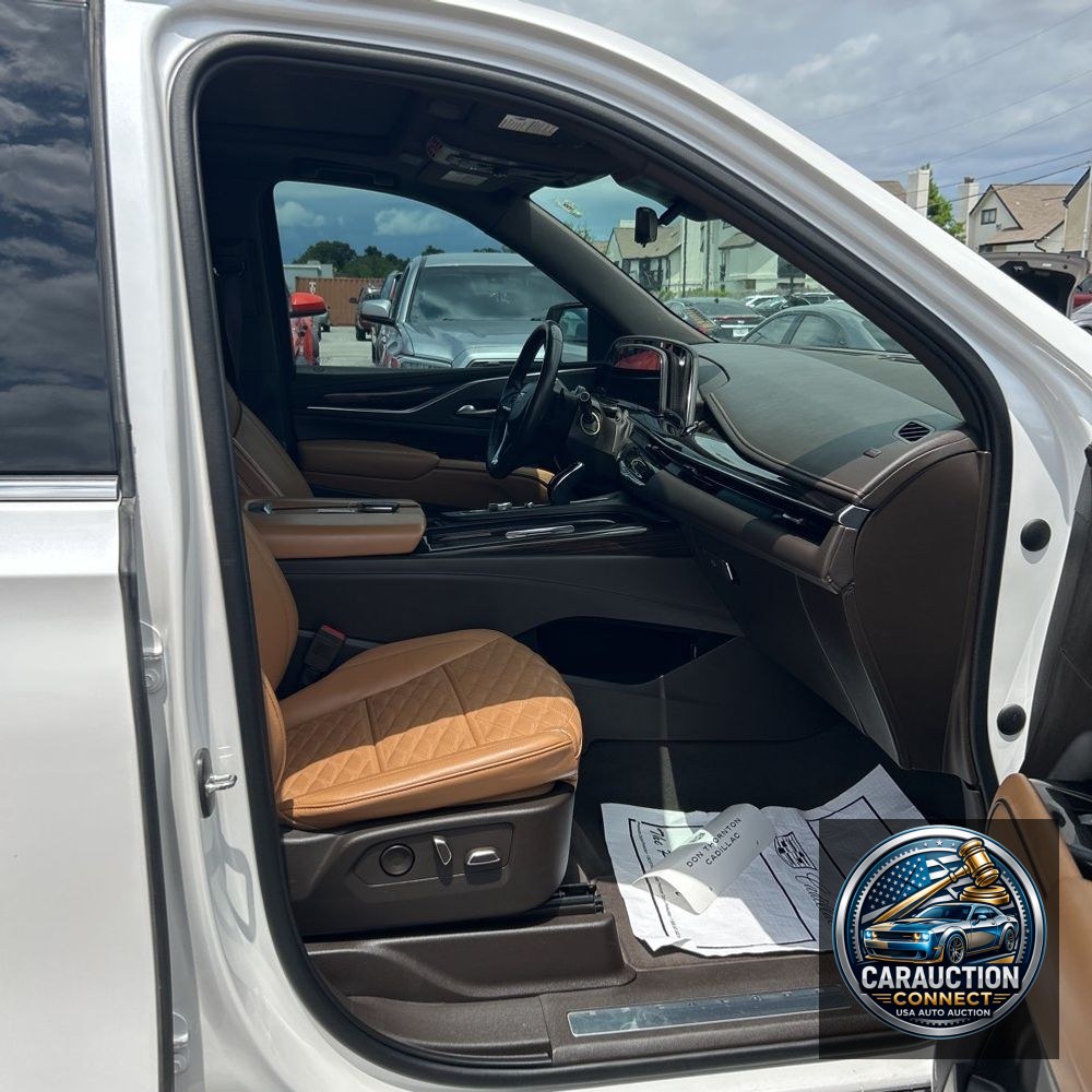 2022 Cadillac Escalade Premium Luxury