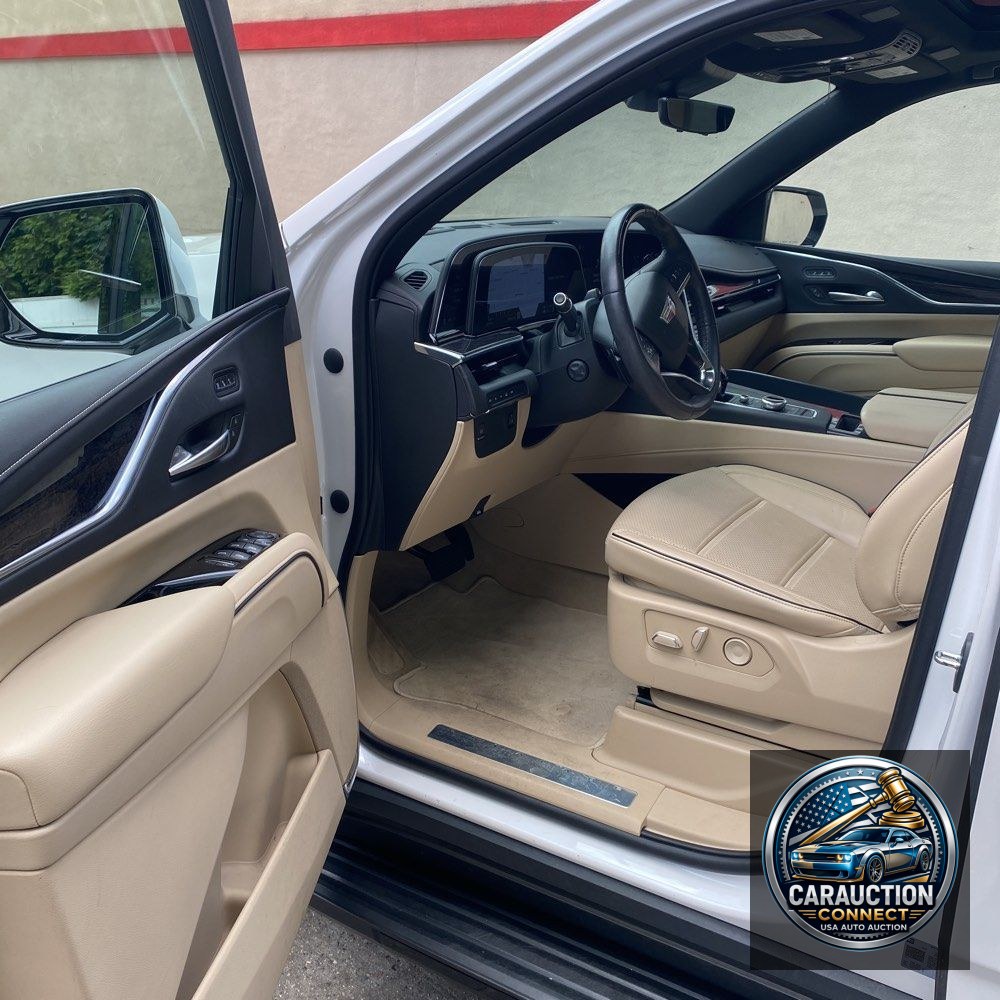 2022 Cadillac Escalade ESV Premium Luxury