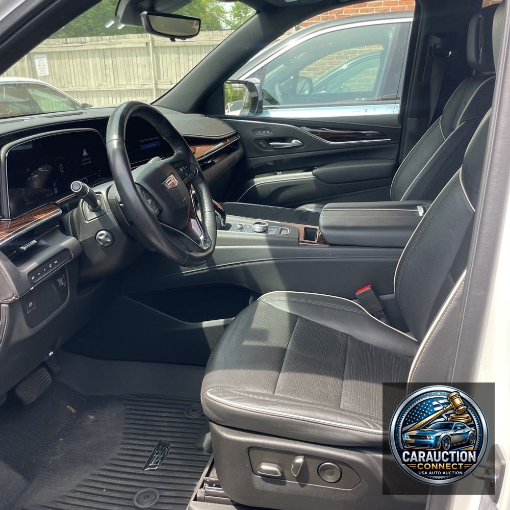 2022 Cadillac Escalade ESV Premium Luxury