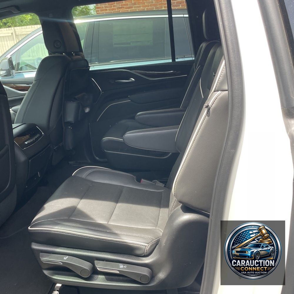 2022 Cadillac Escalade ESV Premium Luxury